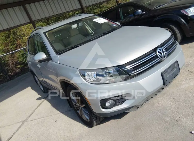 2015 Volkswagen Tiguan photo