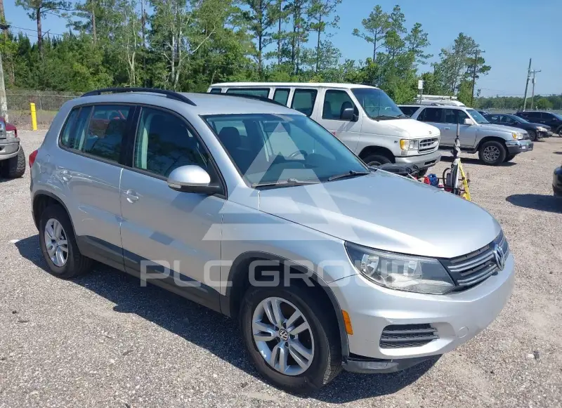2015 Volkswagen Tiguan photo