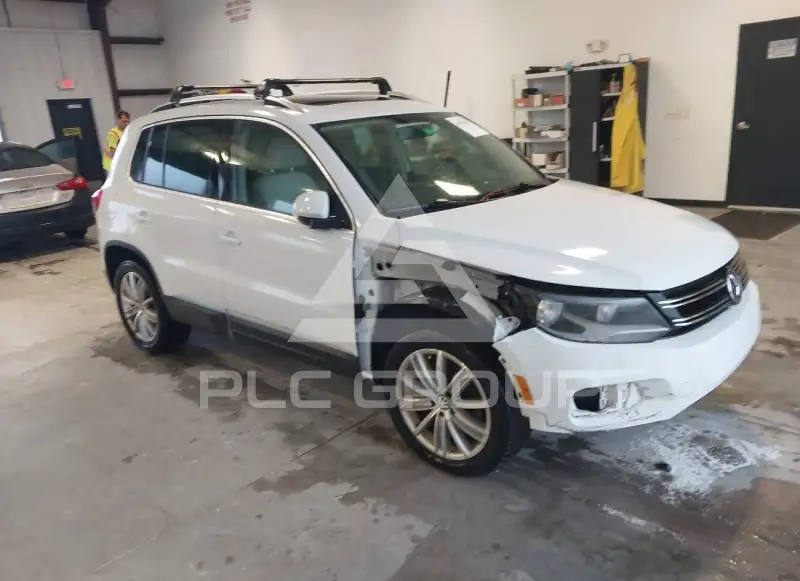 2015 Volkswagen Tiguan photo