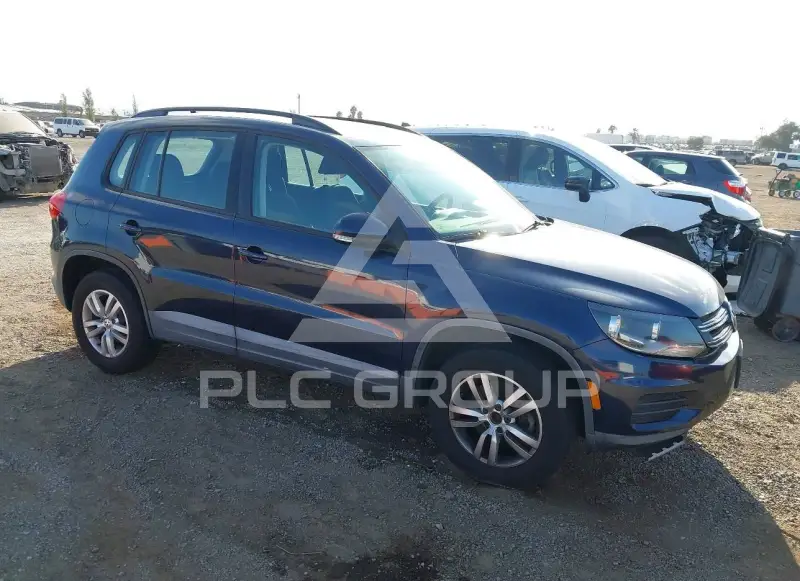 2015 Volkswagen Tiguan photo