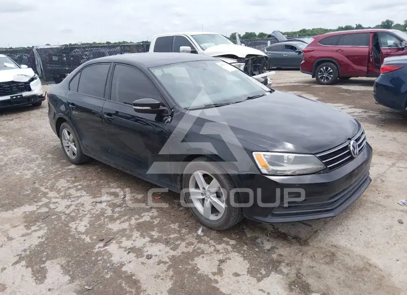 2015 Volkswagen Jetta photo
