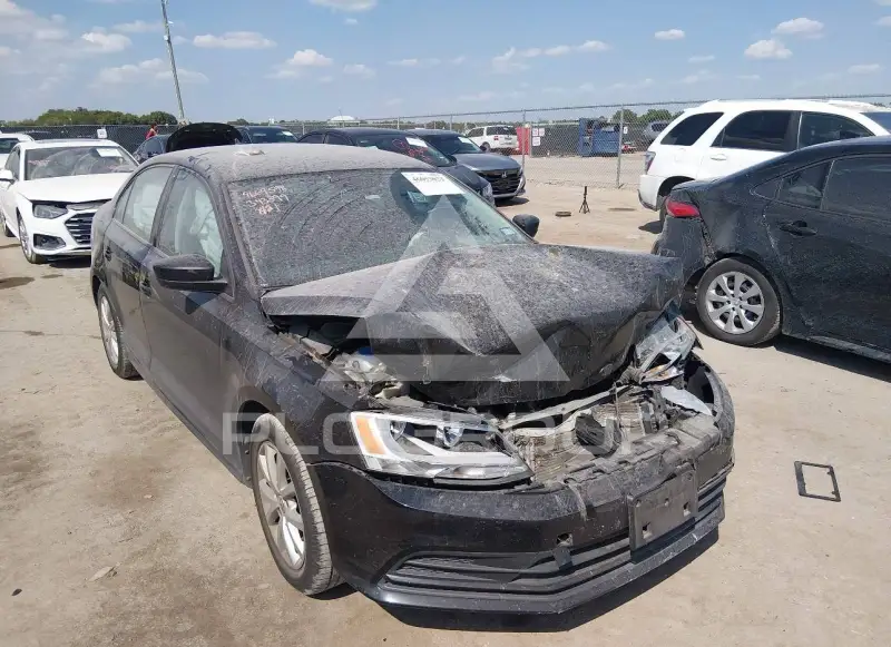 2015 Volkswagen Jetta photo