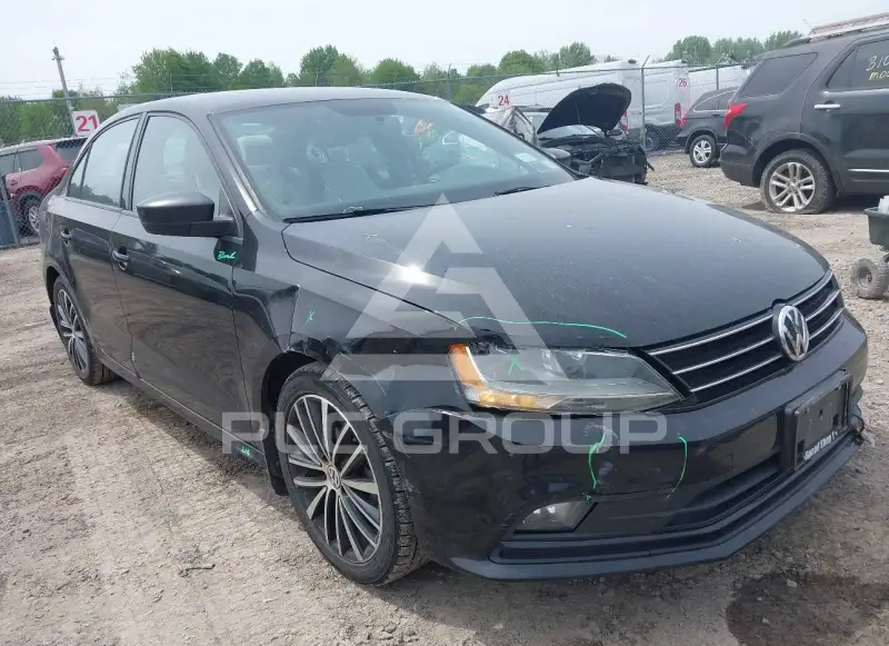 2015 Volkswagen Jetta photo