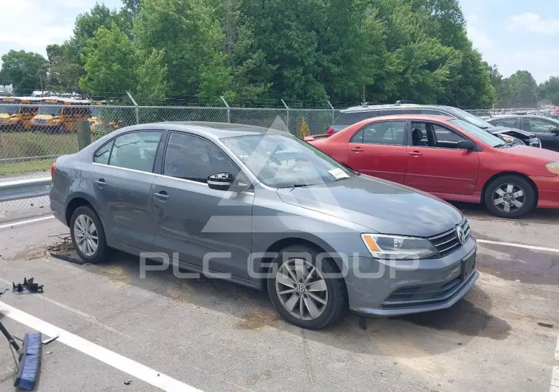 2015 Volkswagen Jetta photo