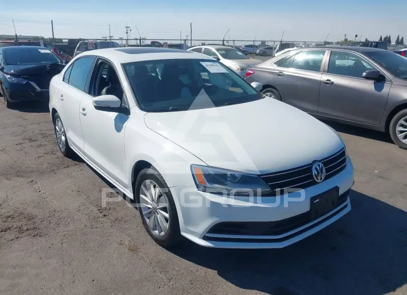 2015 Volkswagen Jetta photo