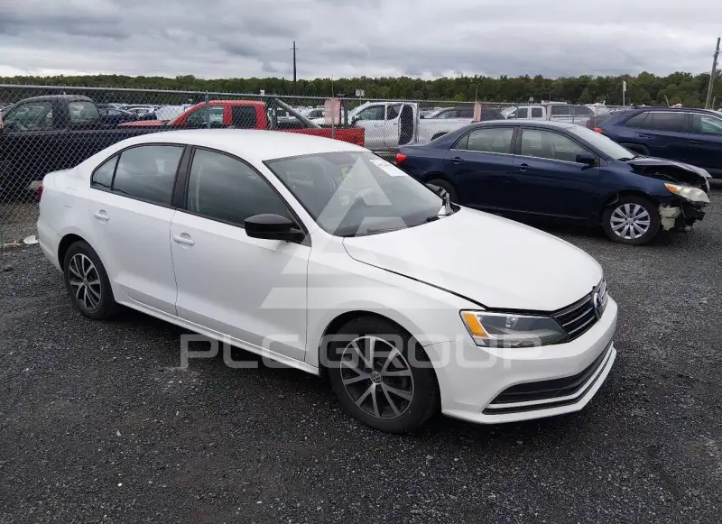 2015 Volkswagen Jetta photo