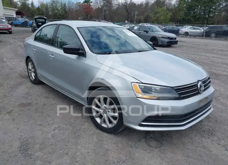2015 Volkswagen Jetta photo