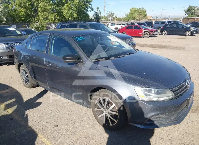 2015 Volkswagen Jetta photo