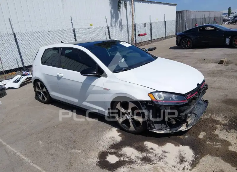 2015 Volkswagen GOLF photo