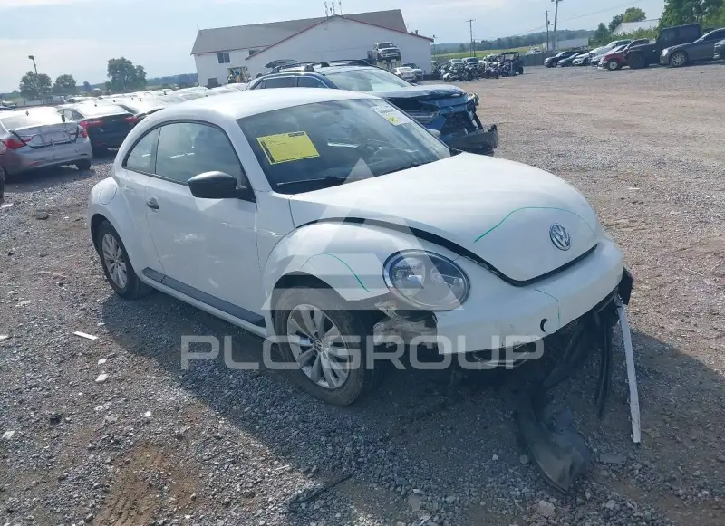2015 Volkswagen BEETLE фото