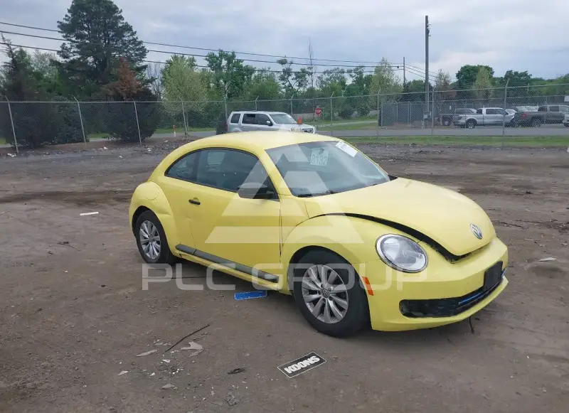 2015 Volkswagen BEETLE фото