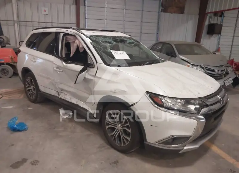 2016 Mitsubishi OUTLANDER photo