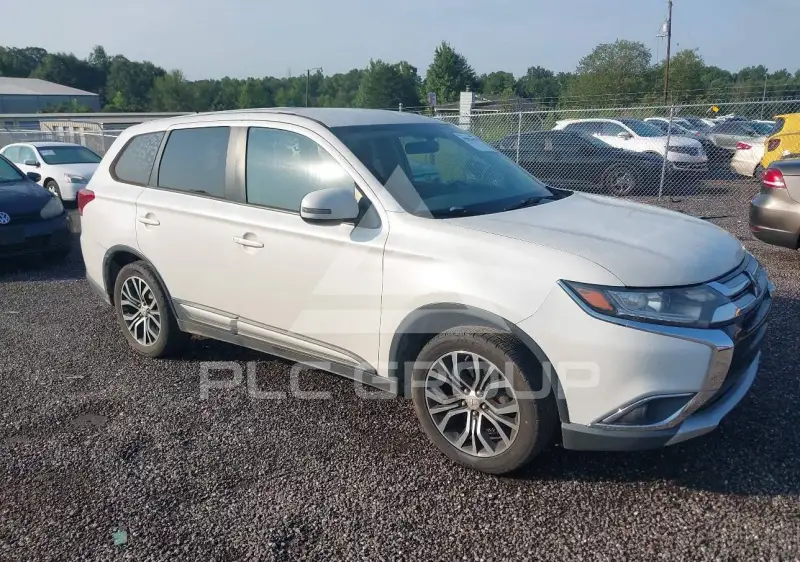 2016 Mitsubishi OUTLANDER фото