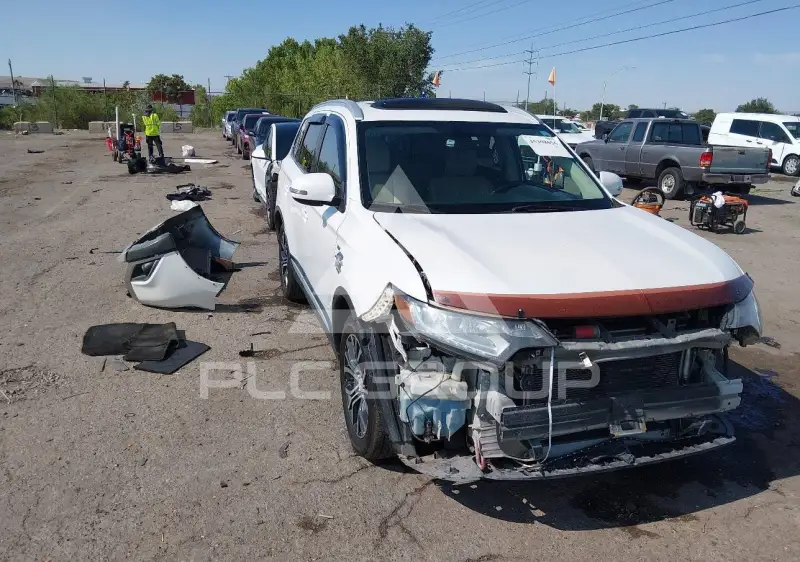 2016 Mitsubishi OUTLANDER photo