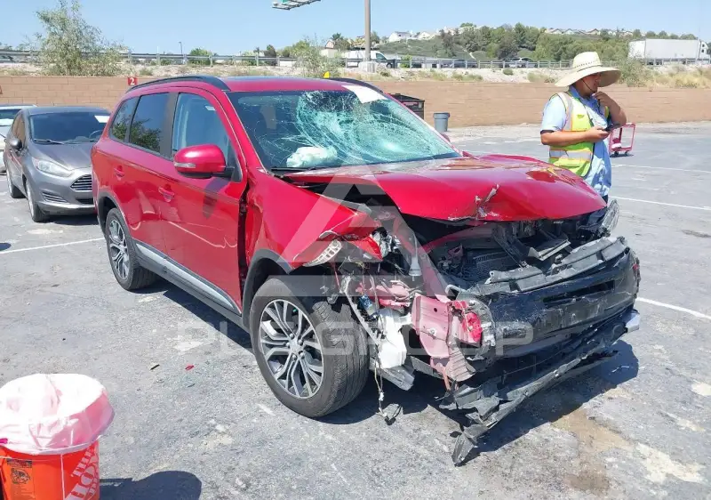 2016 Mitsubishi OUTLANDER фото