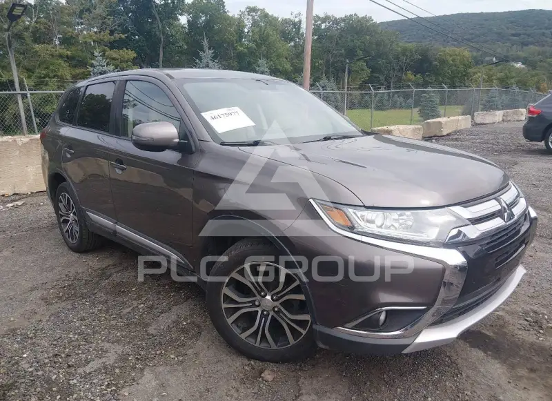 2016 Mitsubishi OUTLANDER фото