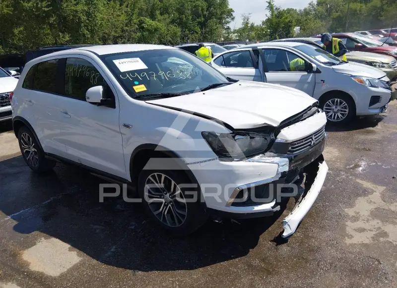 2016 Mitsubishi OUTLANDER фото