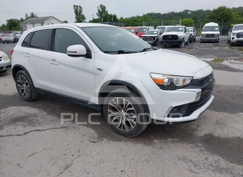 2016 Mitsubishi OUTLANDER фото
