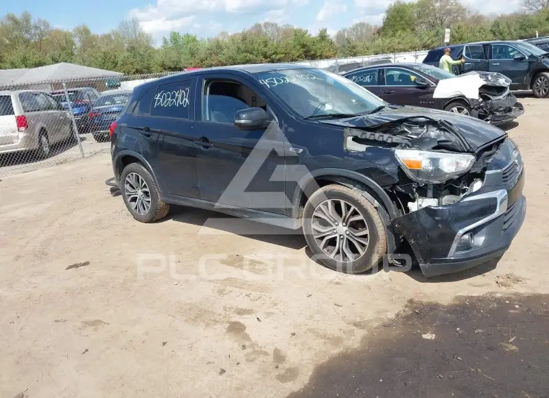 2016 Mitsubishi OUTLANDER photo