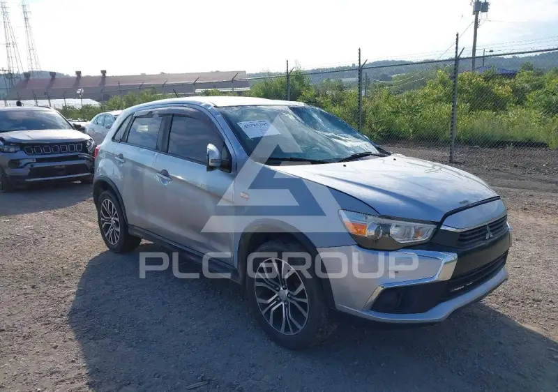 2016 Mitsubishi OUTLANDER фото