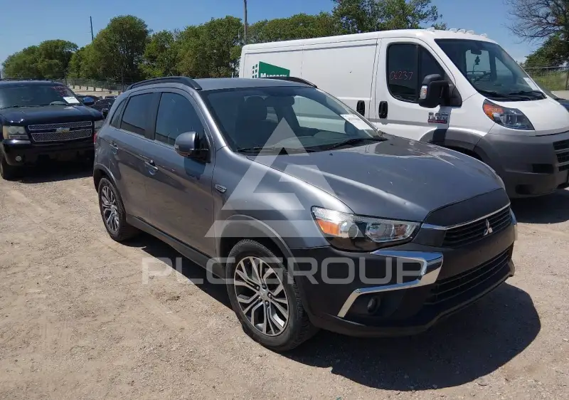 2016 Mitsubishi OUTLANDER фото