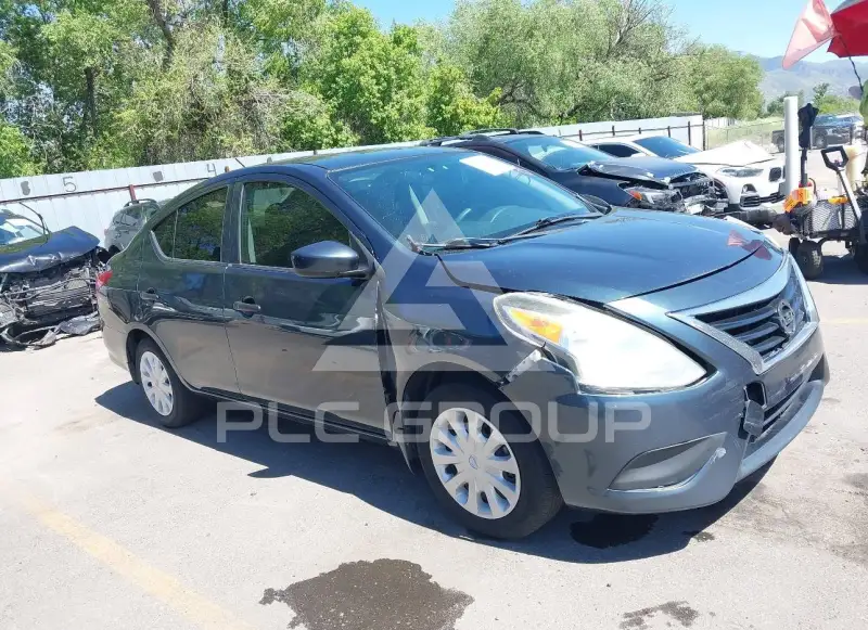 2016 Nissan VERSA photo