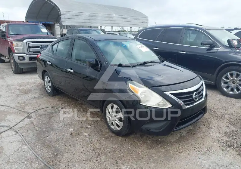 2016 Nissan VERSA photo
