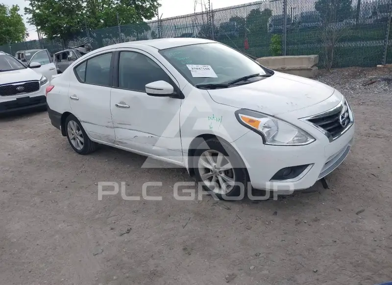 2016 Nissan VERSA photo