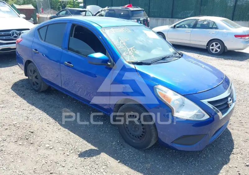 2016 Nissan VERSA фото