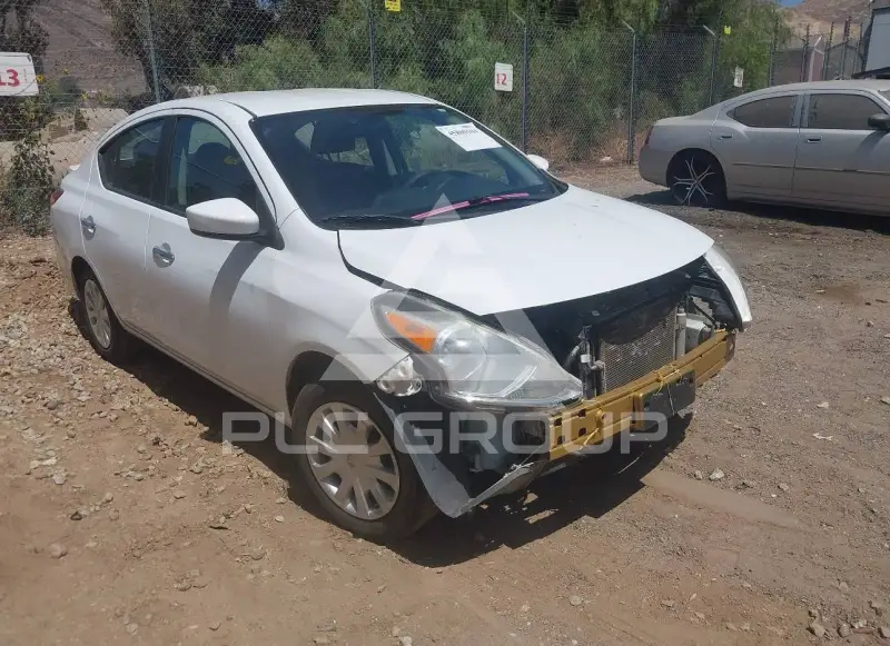 2016 Nissan VERSA фото