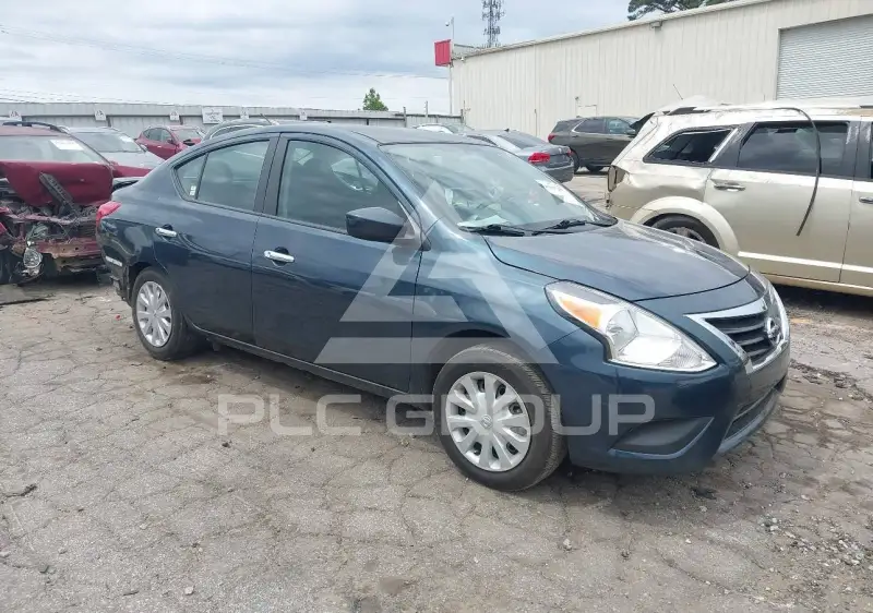 2016 Nissan VERSA photo
