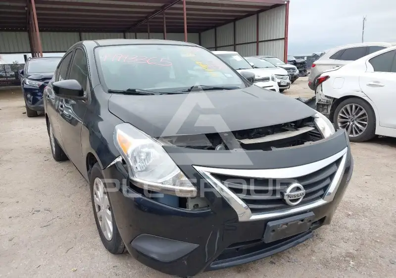 2016 Nissan VERSA photo