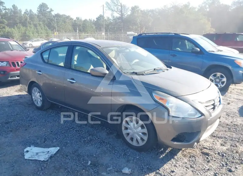 2016 Nissan VERSA фото