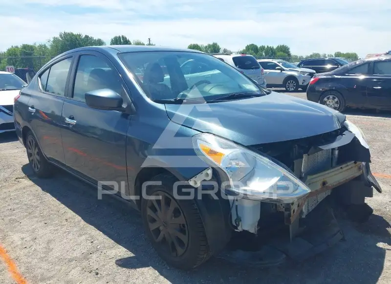 2016 Nissan VERSA фото