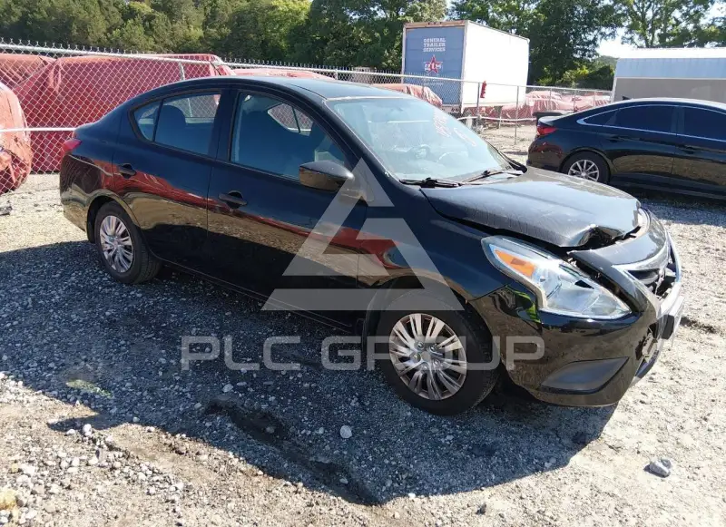 2016 Nissan VERSA photo