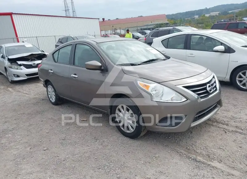 2016 Nissan VERSA photo