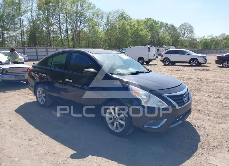 2016 Nissan VERSA photo