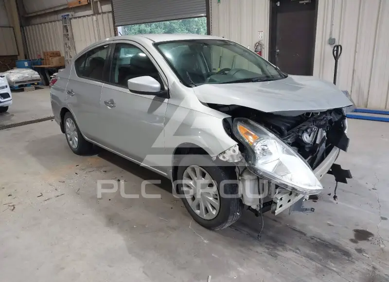2016 Nissan VERSA фото