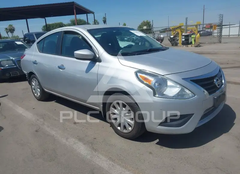 2016 Nissan VERSA photo
