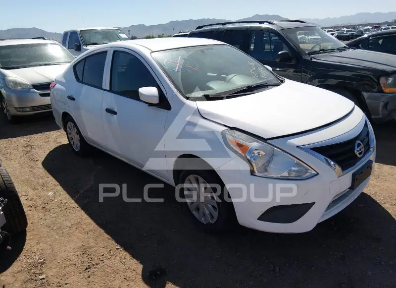 2016 Nissan VERSA фото