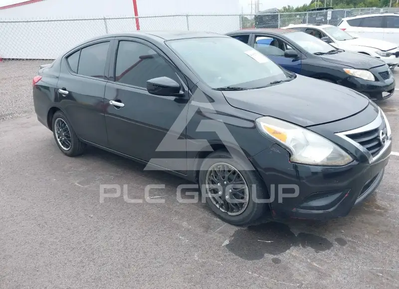 2016 Nissan VERSA photo