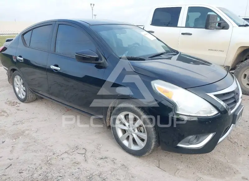 2016 Nissan VERSA photo