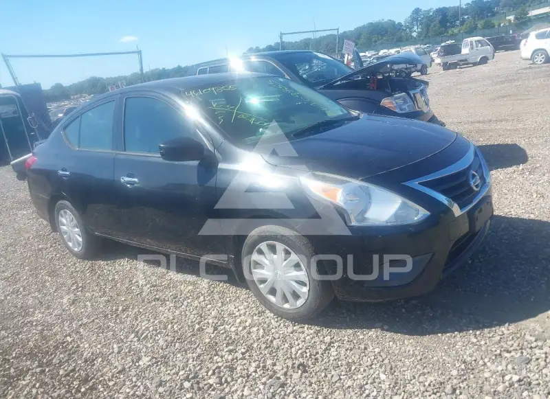 2016 Nissan VERSA photo