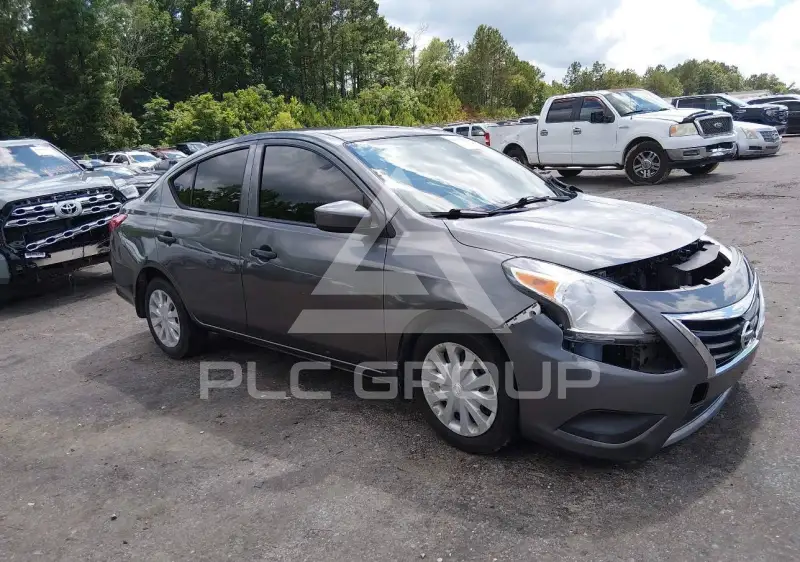 2016 Nissan VERSA фото