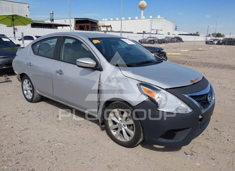 2016 Nissan VERSA фото