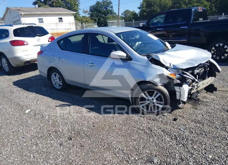 2016 Nissan VERSA photo