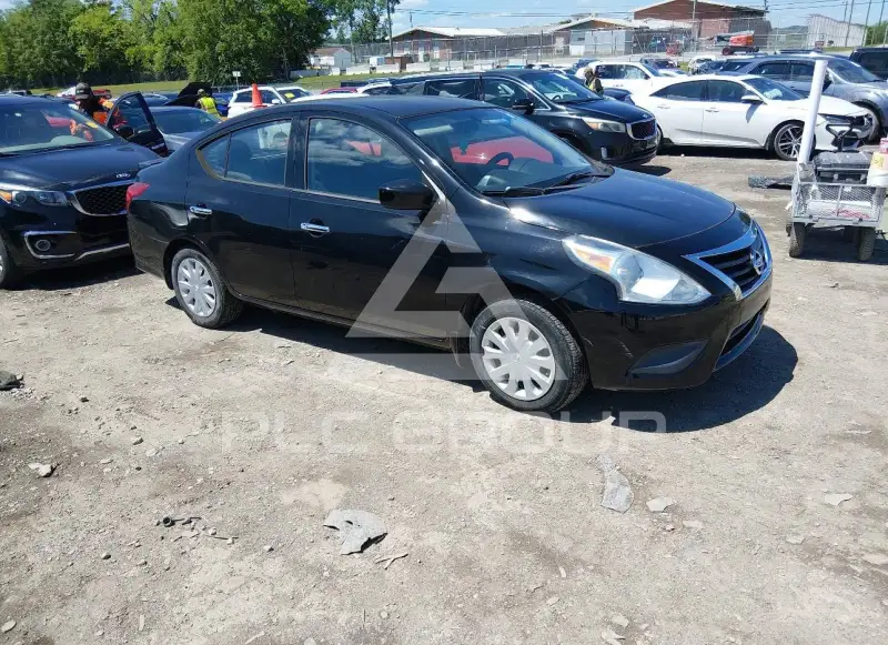 2016 Nissan VERSA фото