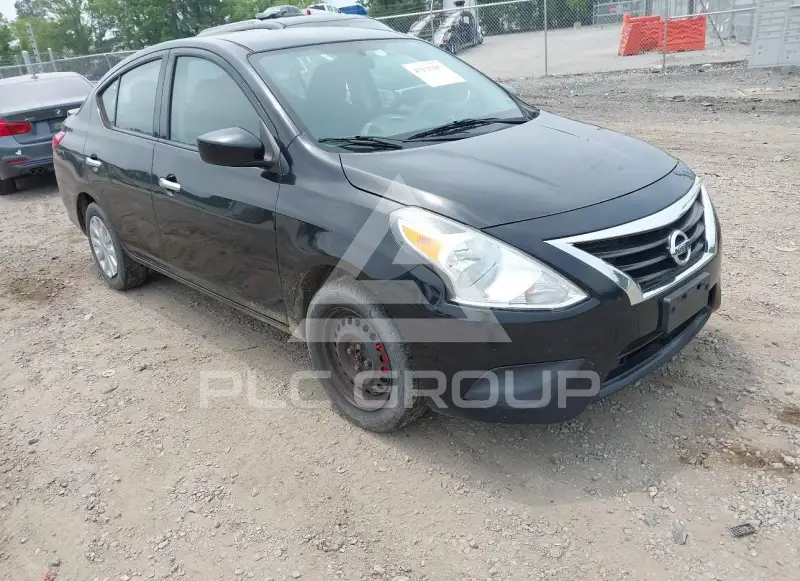 2016 Nissan VERSA photo