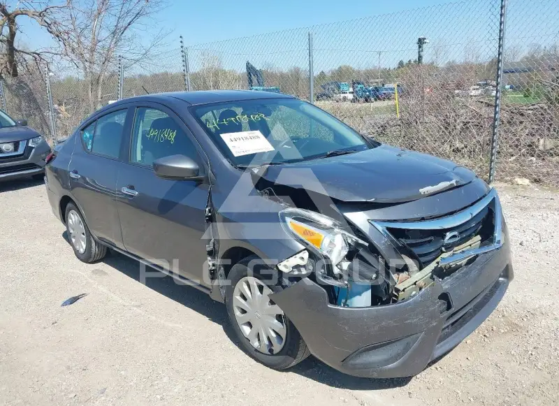 2016 Nissan VERSA фото