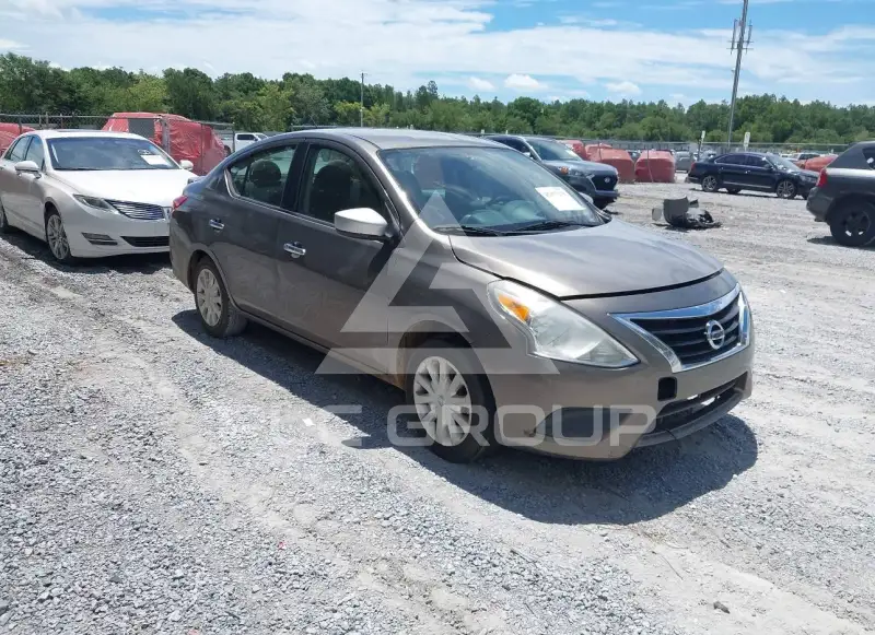 2016 Nissan VERSA photo